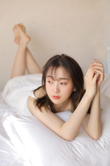 暴露癖女主天天被爆c高h